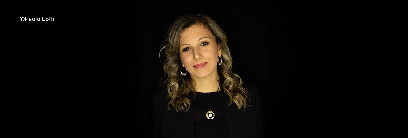 Looking at the sky without owning it