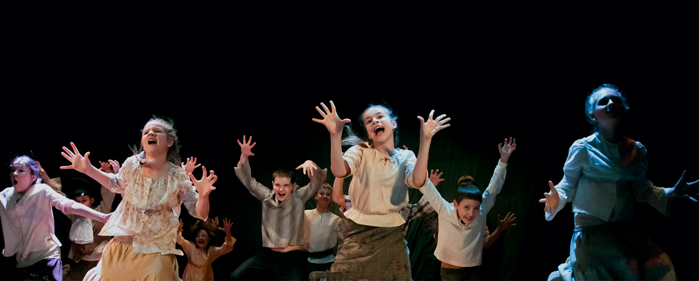 Si alza il sipario, va in scena la fantasia