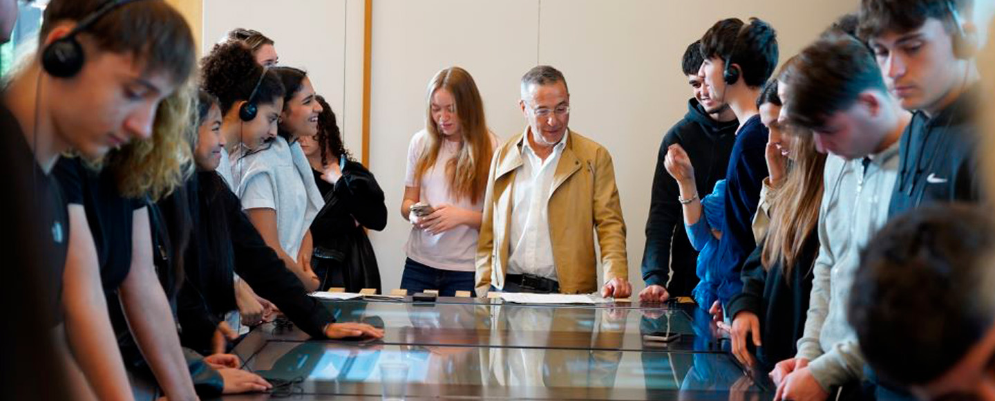 DODICI, a calendar of images and memories