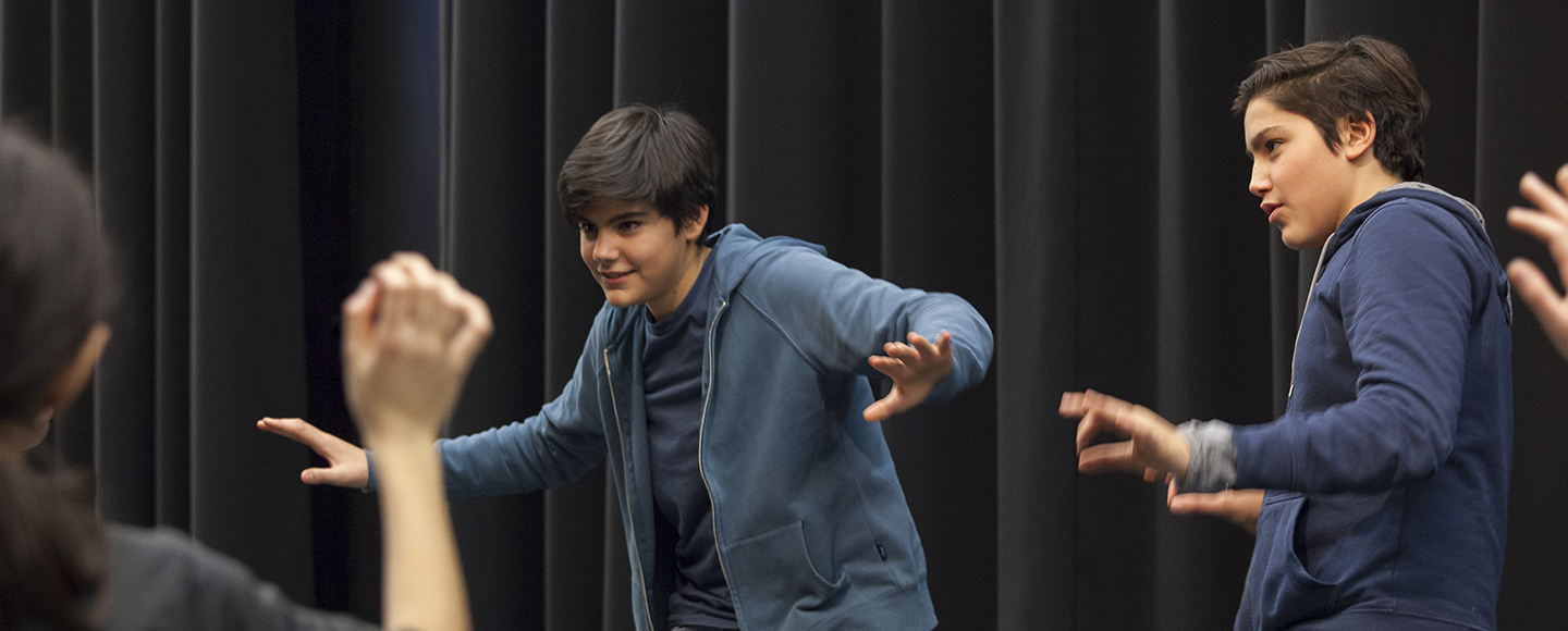 Teens at CUBO Teatro