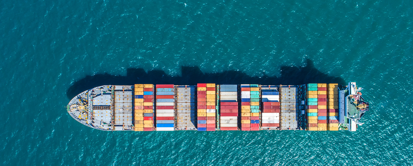 The geopolitics of chaos. The Covid-19 world