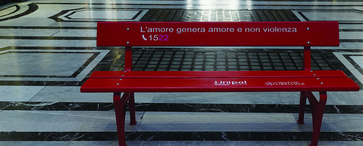 Inaugurazione della panchina rossa